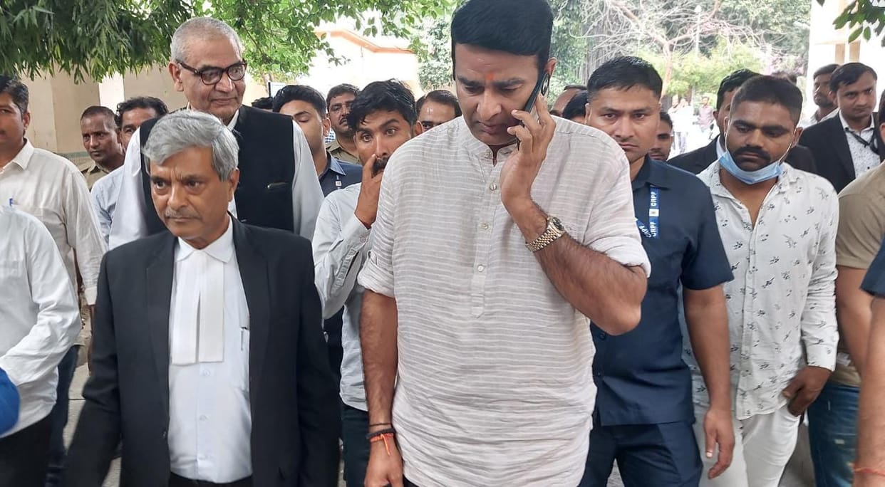 Muzaffarnagar: Ex-MLA Sangeet Som acquitted in scuffle with inspector, three accomplices convicted