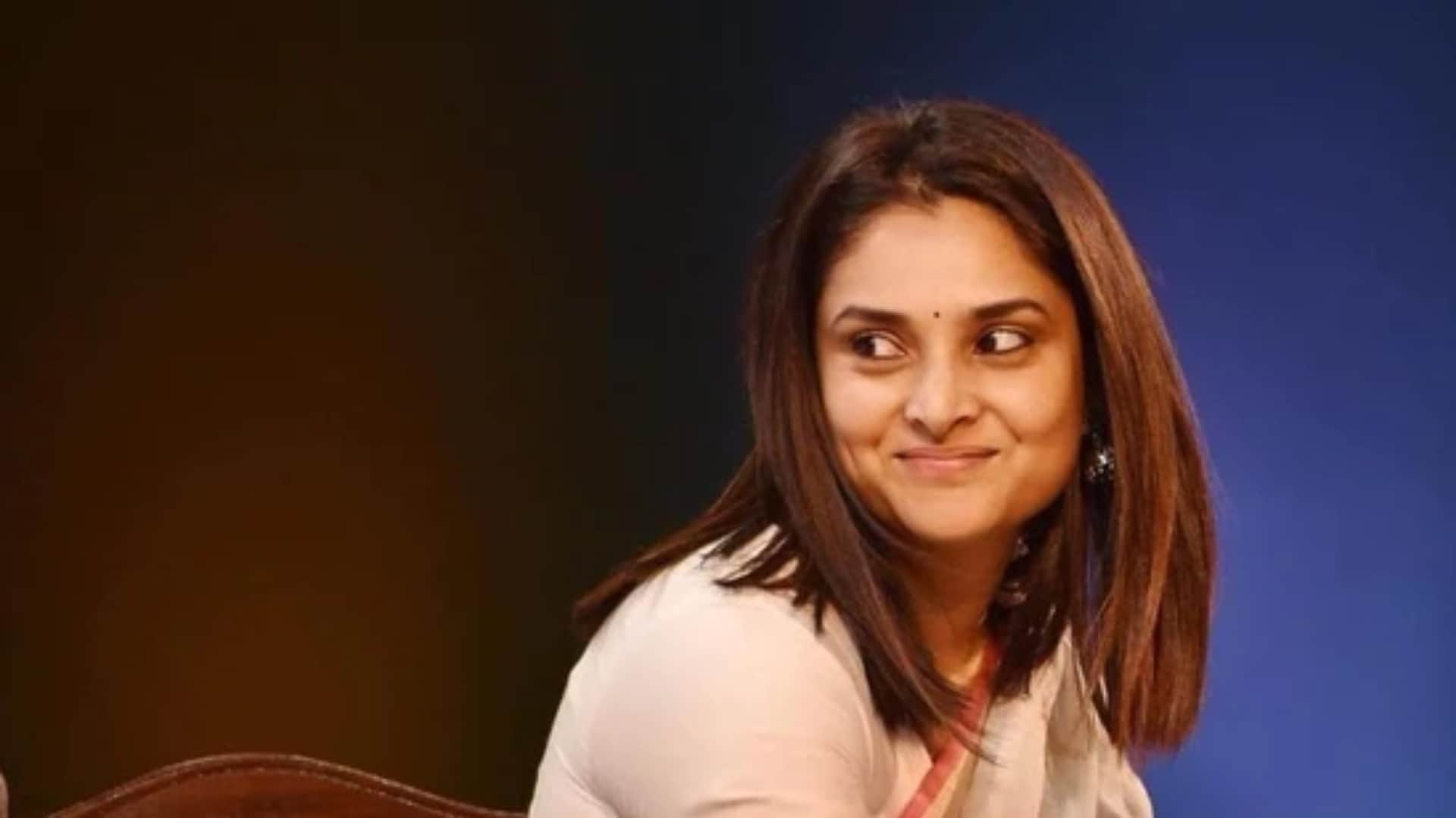 Ramya Revealed She contemplated suicide Rahul Gandhi gave her Emotional Support