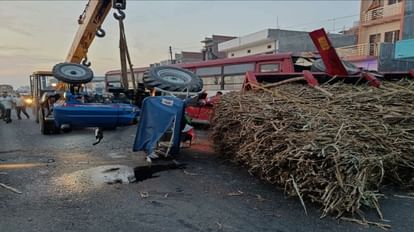 बस्ती में हादसा: फोरलेन पर गन्ना लदी ट्रैक्टर-ट्राली में भिड़ी रोडवेज बस, 18 घायल बस्ती में हादसा