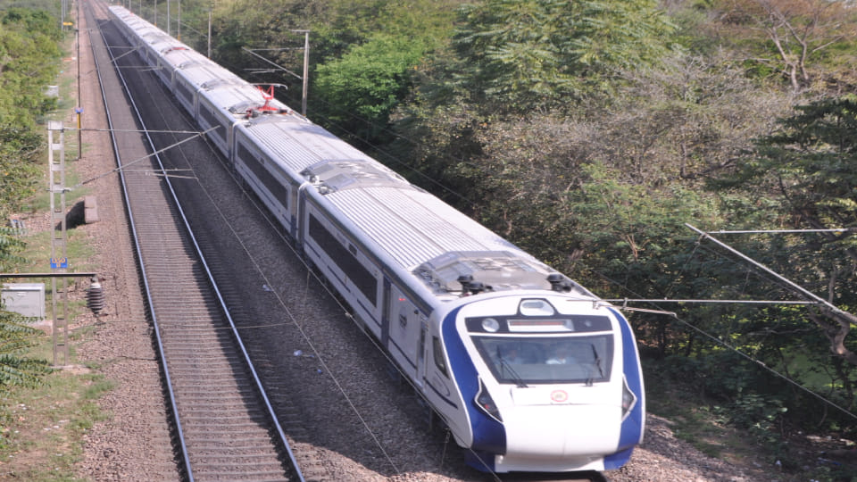 Uttarakhand News Preparation to Run Vande Metro Train from Dehradun to Kathgodam