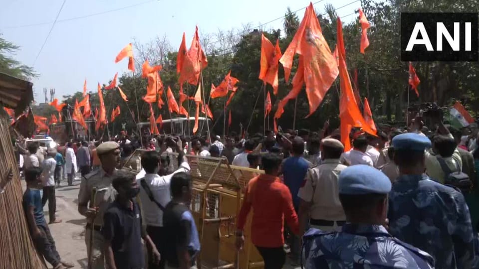 ramnavmi alert in delhi jahangirpuri security tight delhi police moitoring through drone cameras