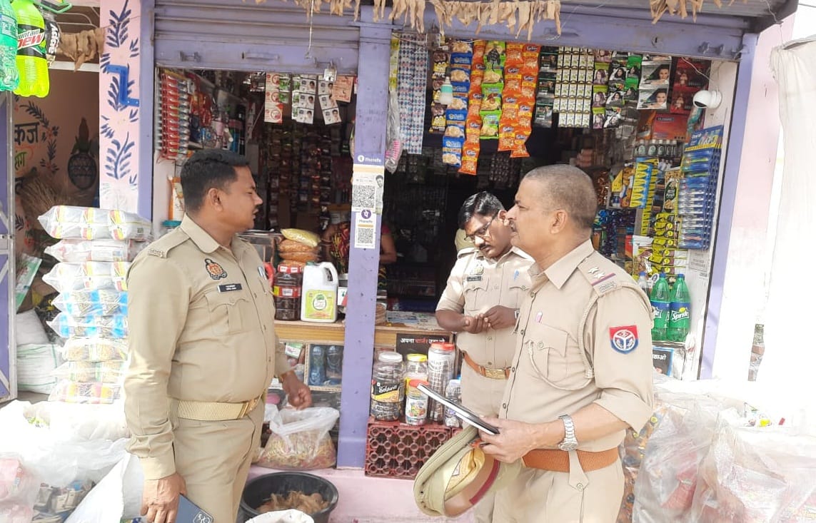 Thieves targeted seven shops in a single night in Banda, center lock saved theft in six