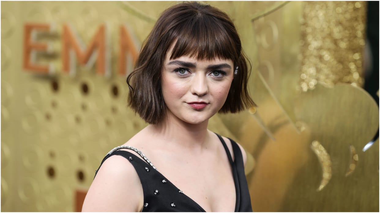 Games of thrones Arya Stark aka Maisie Williams in mumbai enjoying indian breakfast and culture video goes vir