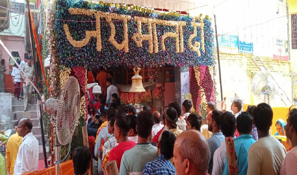 Chaitra Navratri 2023 Inundation of faith gathered in Vindhyachal Dham see in pictures