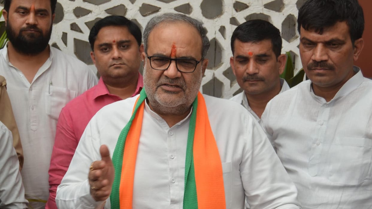 UP BJP claim of winning all 10 nagar nigam of first phase.