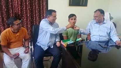 बिहार बोर्ड टॉपर किसान के बेटे ने भोजपुर के आरा में मैट्रिक टॉपर्स में 5वां स्थान हासिल किया, एनडीए में सेंध लगाना चाहता है