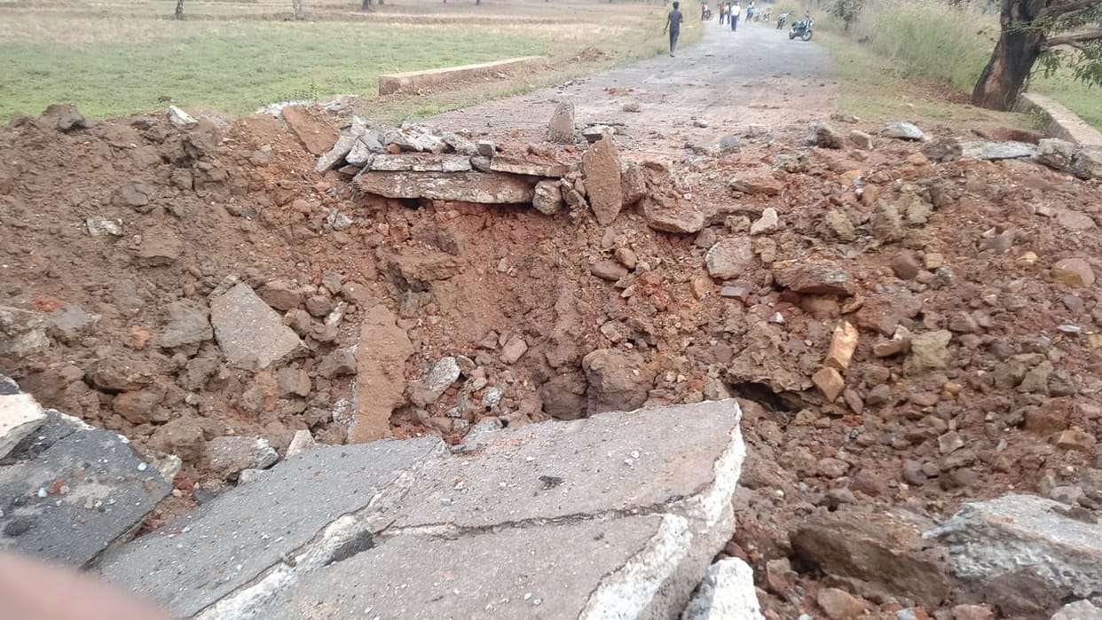 Maoists blasted a landmine near Kikler bijapur