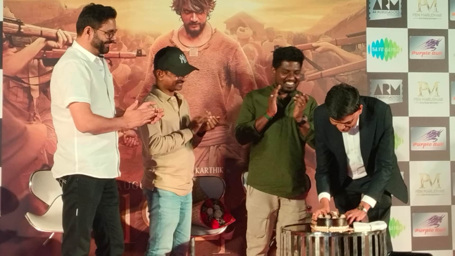 Murugadoss made his office boy director, told this interesting story at the press conference