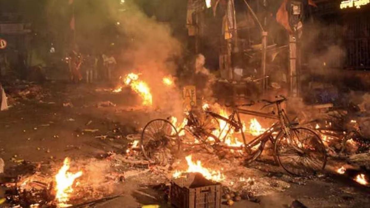 Ram Navami Violence In Howrah Arson Stone Pelting Fire In West Bengal Mamata Banerjee News in Hindi