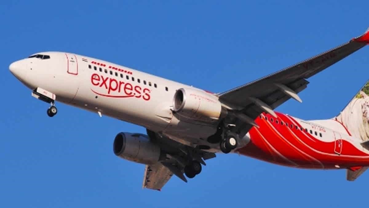 indore sharjah flight three days in week