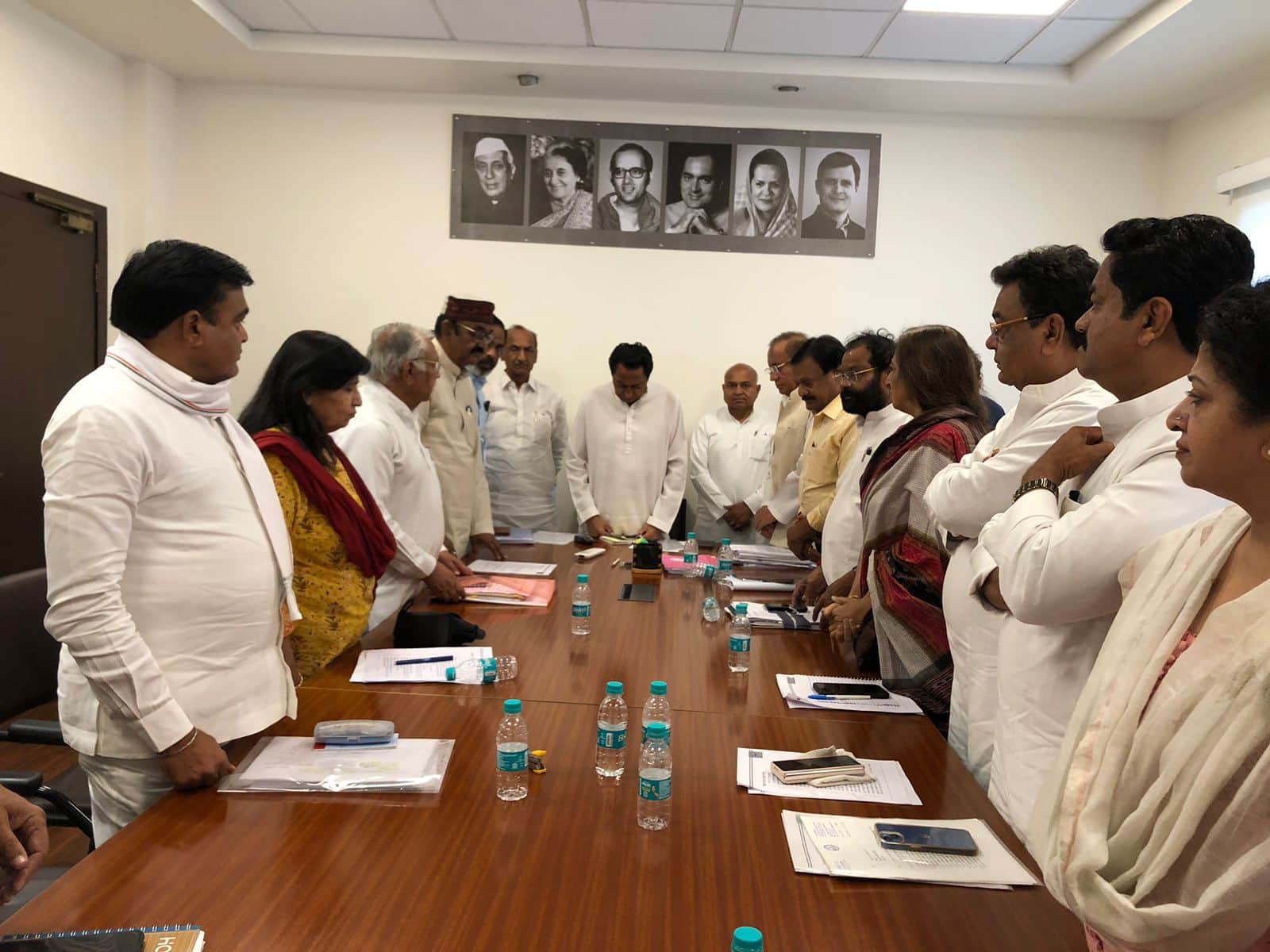 MP News: Tribute to the dead of Indore at Kamal Nath's house, Lalwani came to Bhopal after such a big accident