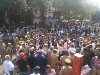 Kanpur Fire News: Short Circuit Fire in Four Storey Tower in Hamraj Market