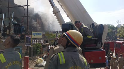 Hosiery Market Fire, Traders Said  had deposited the goods by taking a loan, the fire destroyed everything