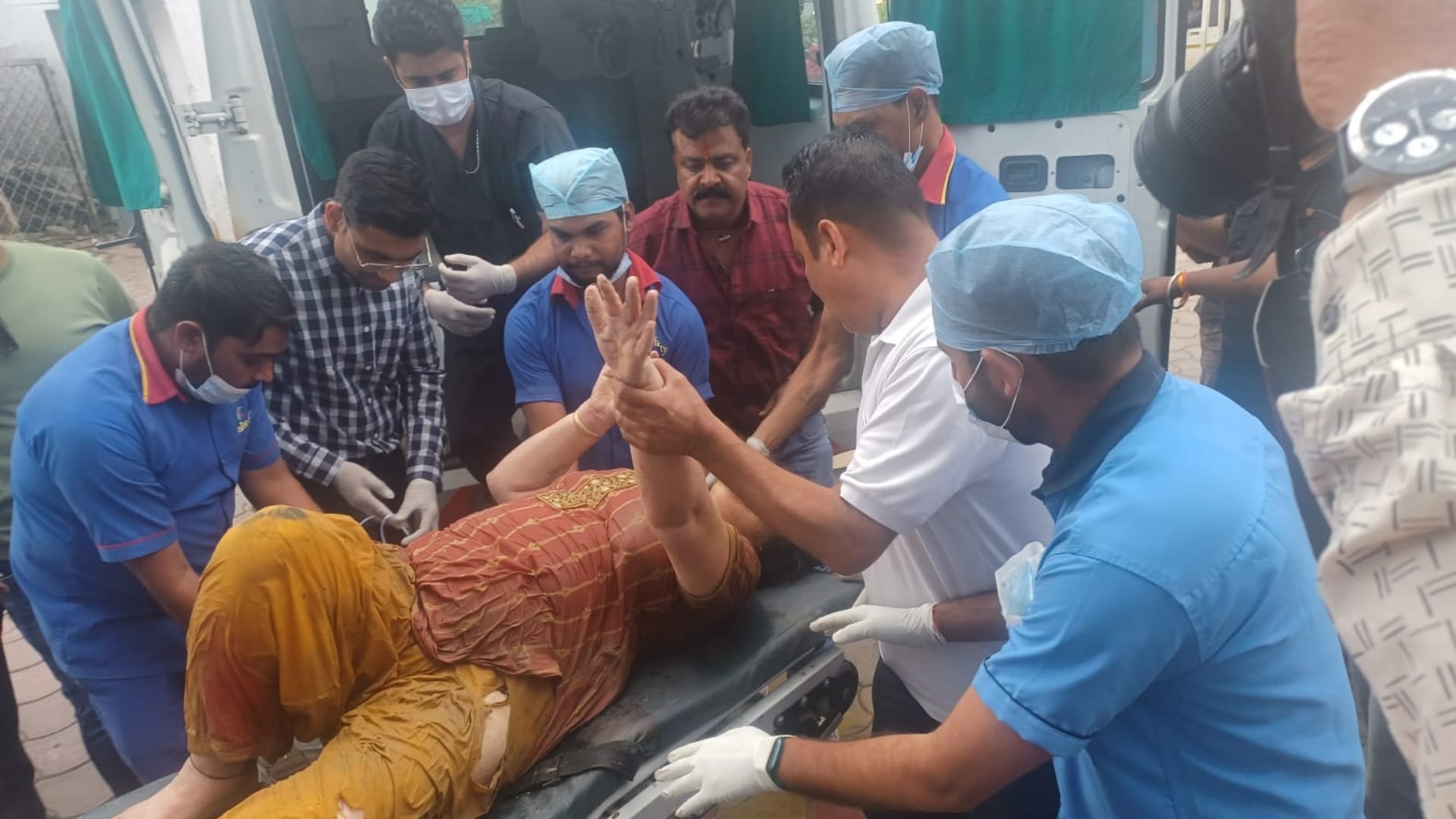 Indore Beleshwar Mandir News Today Temple Stepwell Collapses During Ram Navami Death Toll Rises