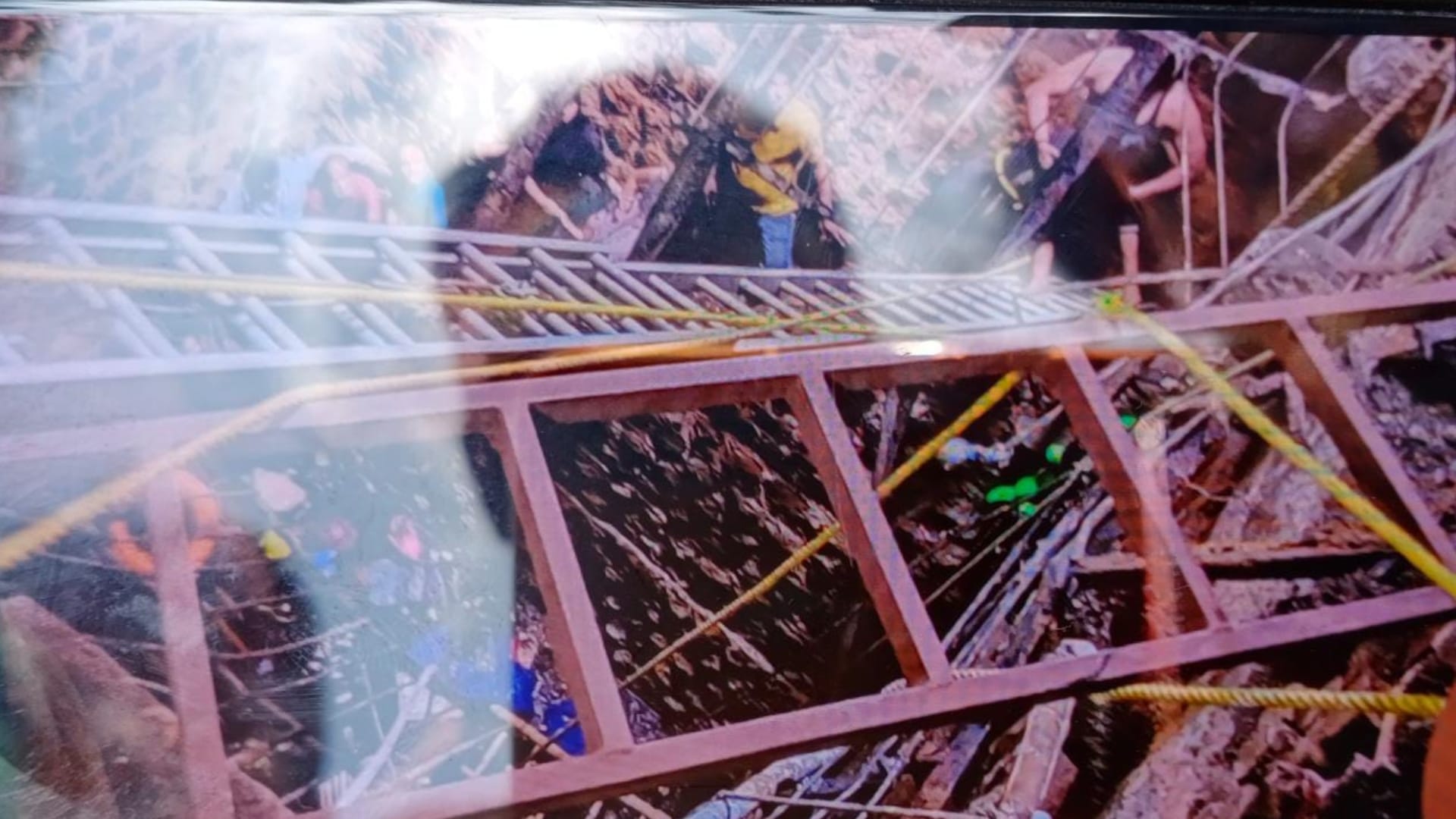 Indore Beleshwar Mandir News Today Temple Stepwell Collapses During Ram Navami Death Toll Rises