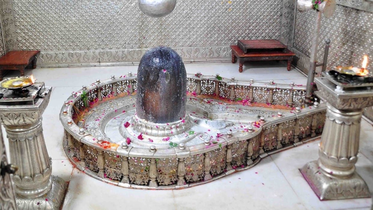Case of fake permission for Bhasmarti Darshan, revealed after scanning the QR code
