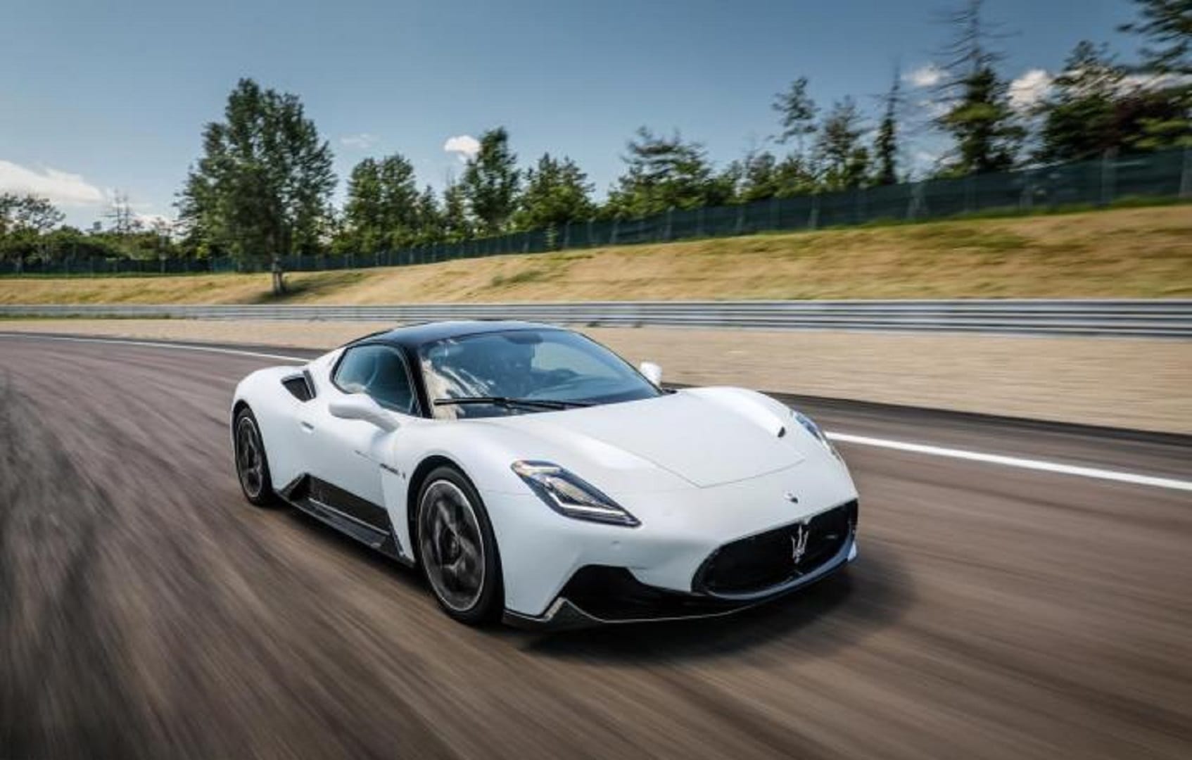 Maserati MC20 Supercar Launched in India Know Price Features Engine Top Speed Details