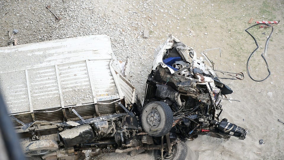 Three killed, three injured as truck collides with truck at Phaphamau Ganga bridge