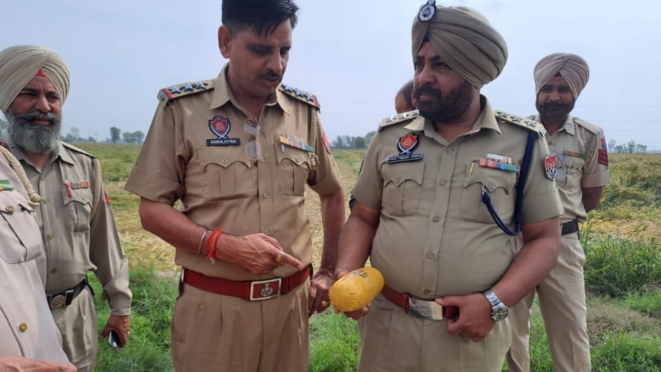 Heroin recovered from Amritsar and Tarn Taran during BSF search