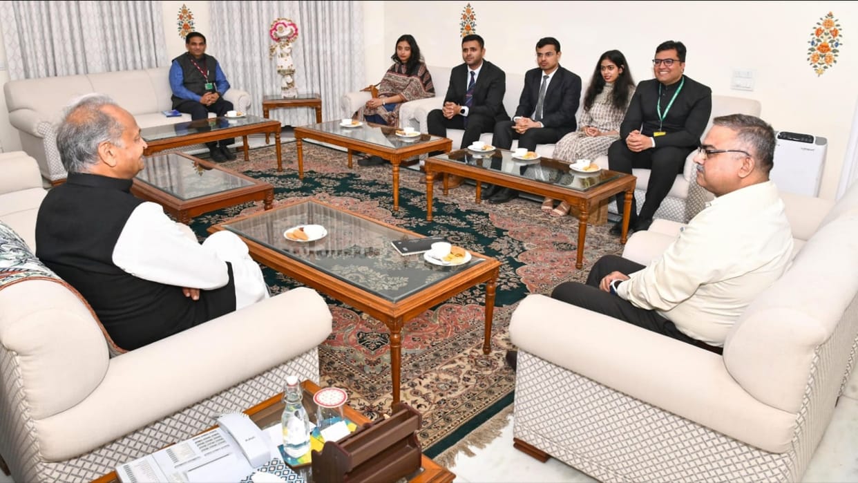 Trainee officers of Indian Foreign Service met the CM