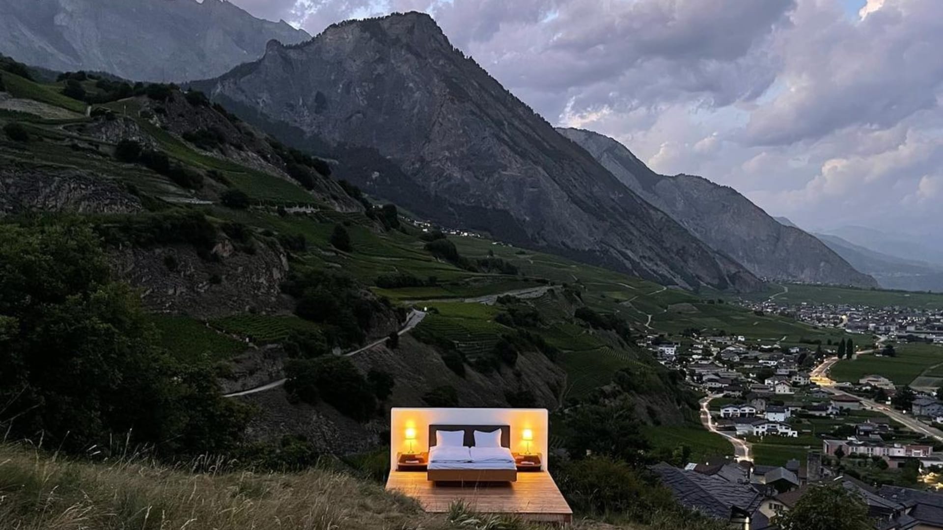 Swiss hotel has no walls or door gives majestic view in switzerland know full details of hotel