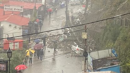 Heavy rains in mussoorie many vehicles get buried Uttarakhand weather News