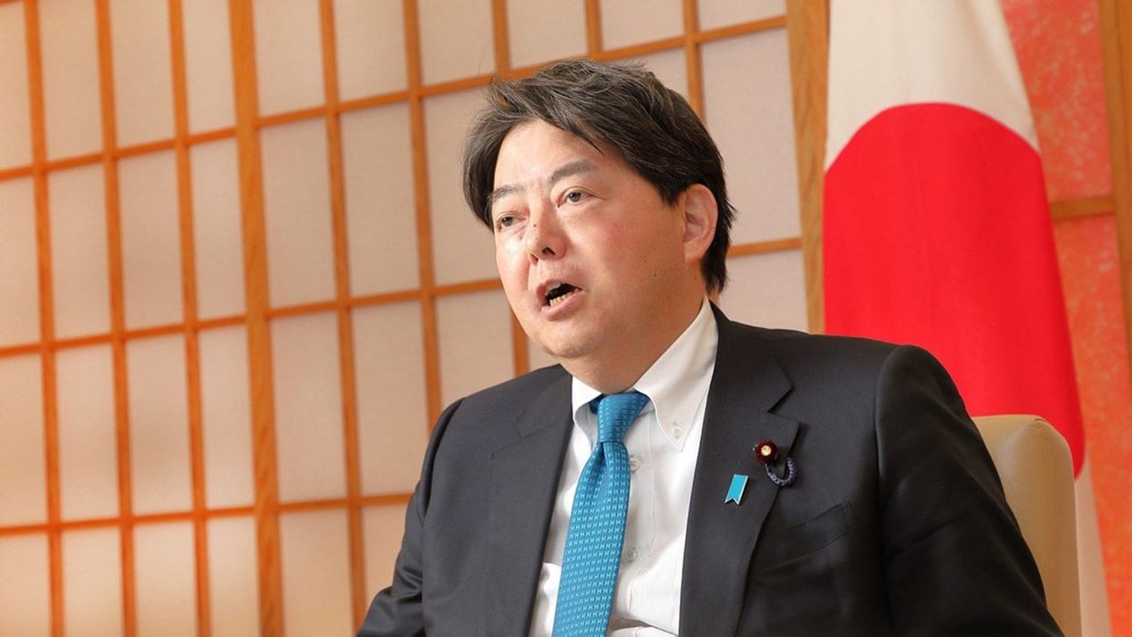 Japanese foriegn minister will go china on two days of tour