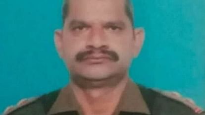 The mortal remains of martyr army soldier Rambachan Yadav reached his native village, he was injured J&K
