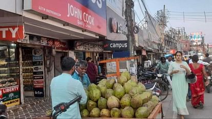 No vending zone handed over to street vendors for 50 to 100 rupees