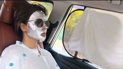 samantha ruth prabhu teaches how to multitask she shared a meditate photo inside the car with a face mask on