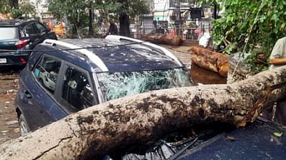 Rain continues in Jammu and Kashmir, Srinagar highway stalled, Vaishno Devi chopper service also affected