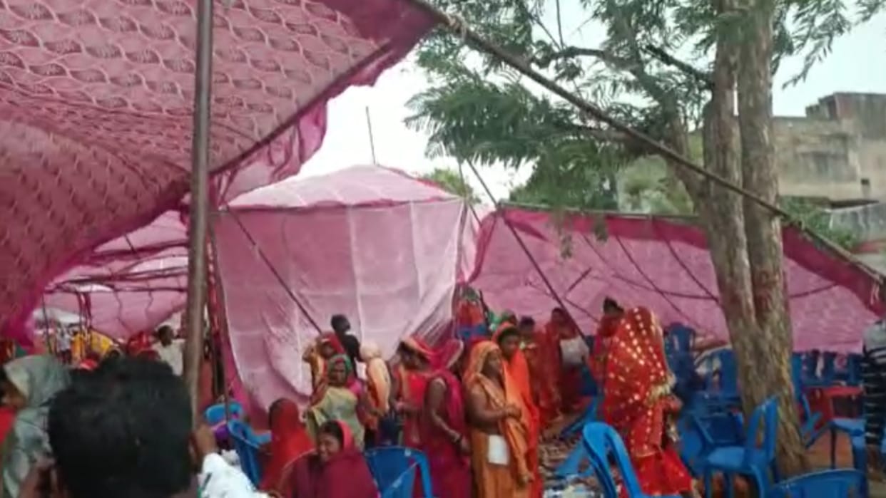 Fire broke out during Kanya Vivah Sammelan, the bride and groom ran away from the wedding pandal