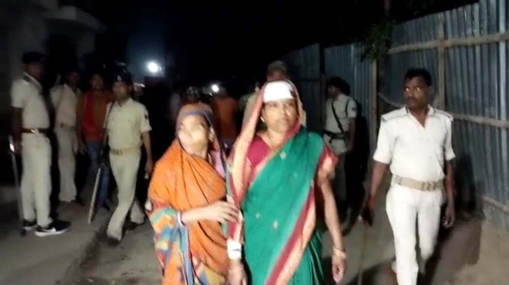 Bihar: Two sides clash in Bhagalpur, woman injured, clash after idol immersion