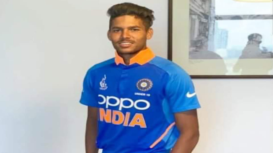 Akash belong to Bharatpur has been bought by Chennai Super Kings in twenty lakh for IPL