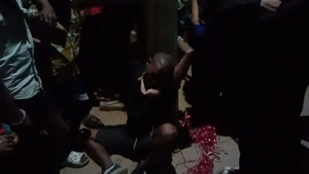 mob tied garbage picker to pole and thrashed on suspicion of child theft in korba