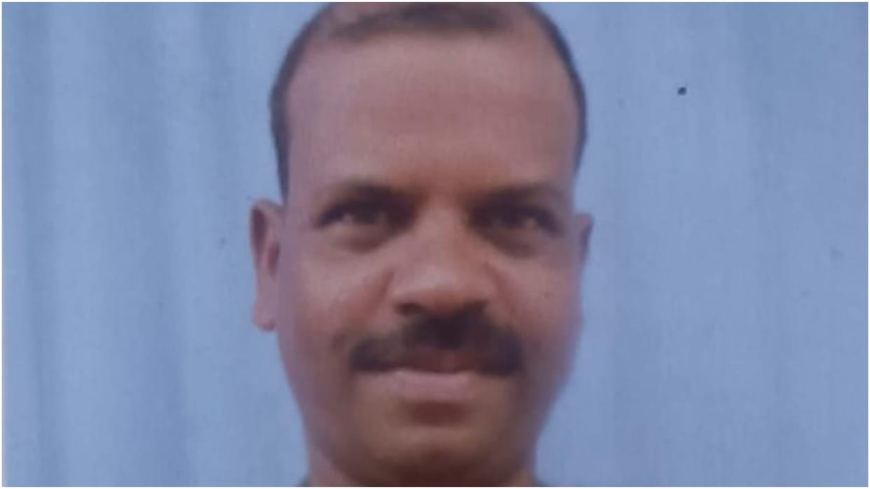 Landslide in Tawang sector Arunachal Pradesh one soldier martyred truck fell into teesta river in West bengal