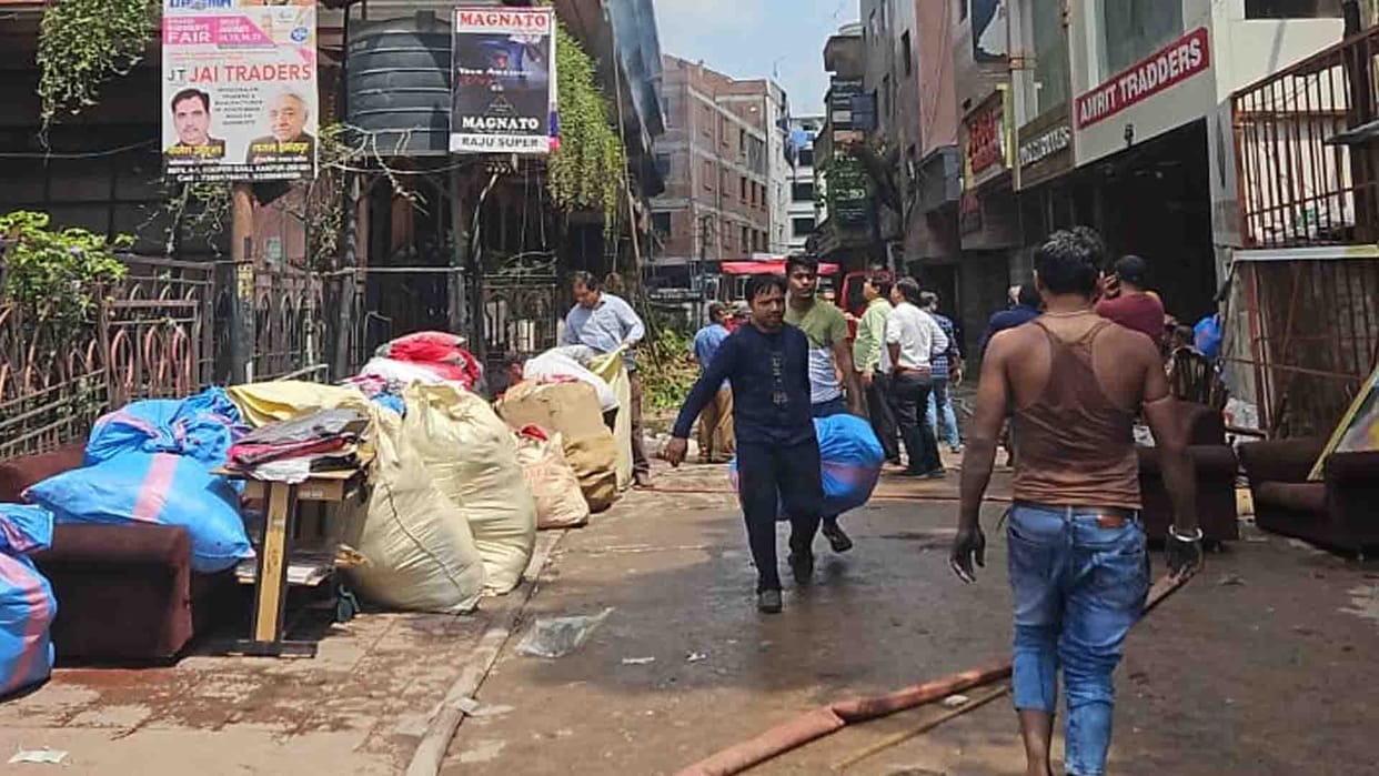 Complex fire: Looted goods as helpers, CCTV footage will be searched