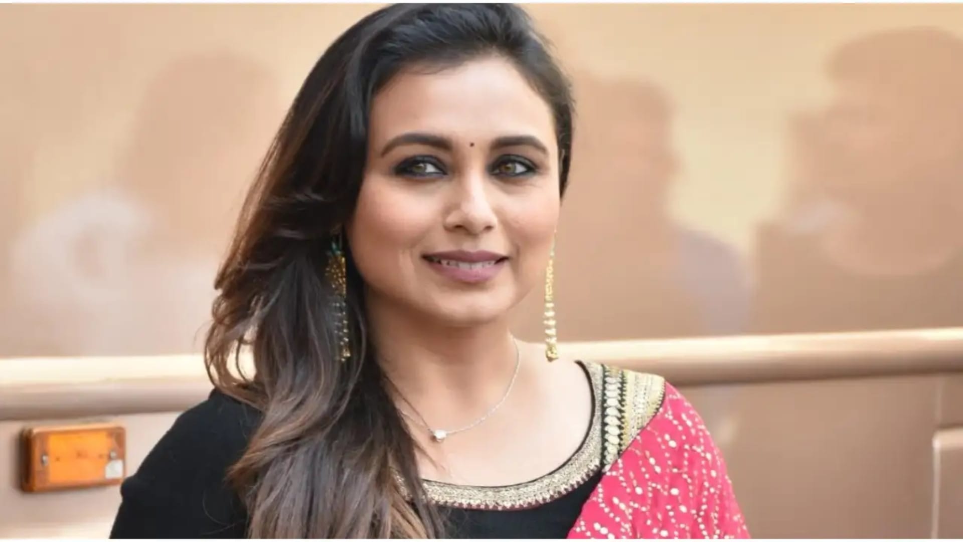Rani Mukerji talk with Kareena Kapoor Actress Reveal She Never allow Paparazzi to click Daughter Adira Photo