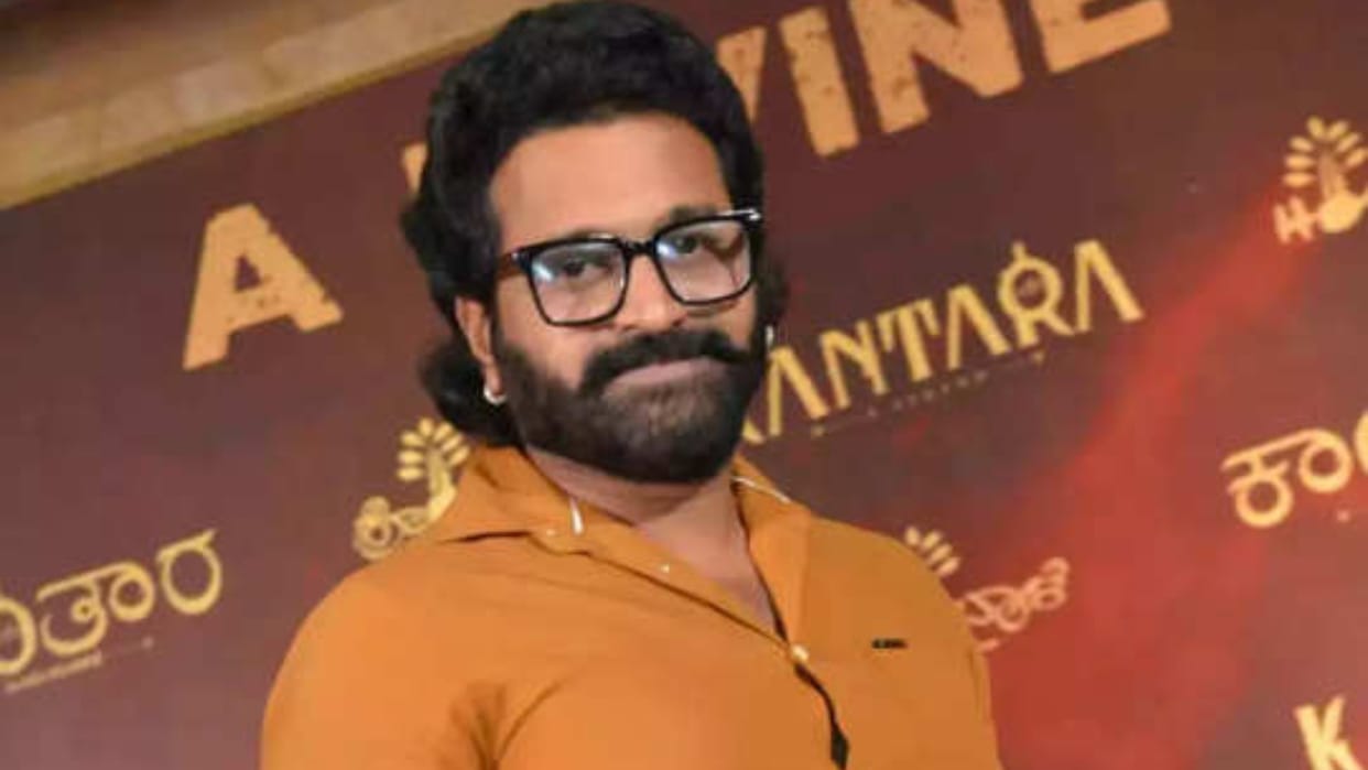 kantara superstar rishab shetty says please support my films i am not going to enter in politics read here