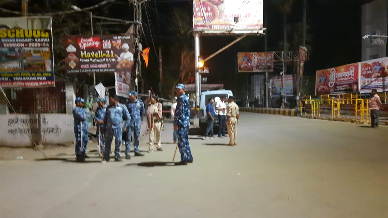 Bihar: Orgy continues in Nalanda; One injured each from two sides in 40 rounds of firing, building burned