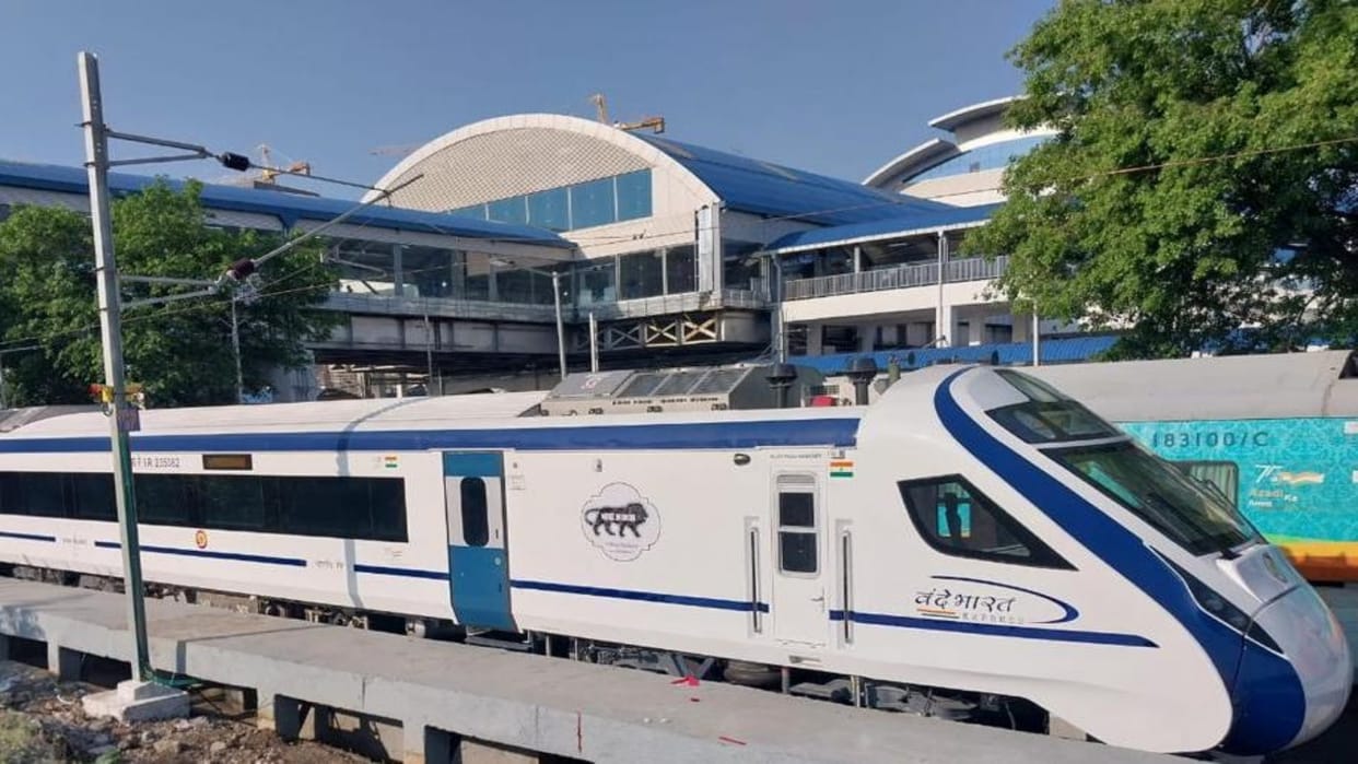 several trains schedule changed to maintain Vande Bharat Express speed