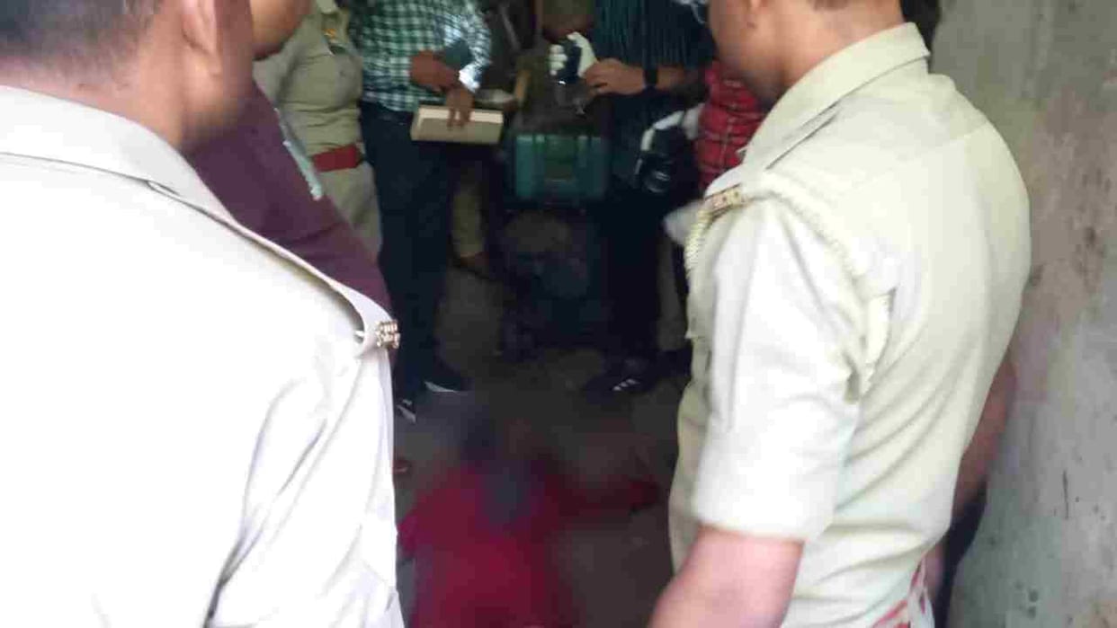 young man killed his girlfriend and threw her body in sewer in varanasi