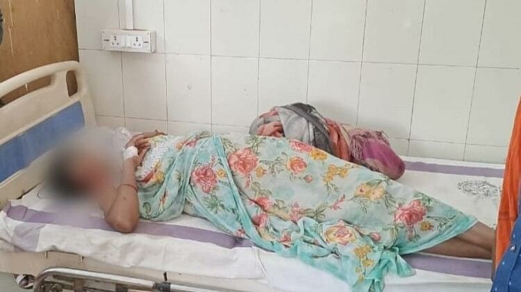 Bihar : पति नहीं हैवान कहिए…हसुआ-बेलन से मारा, फिर खींचते हुए छत पर ले जाकर प्राइवेट पार्ट में डाल दिया रॉड