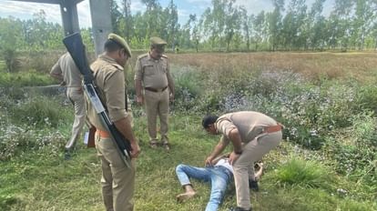 Saharanpur: युवक की हत्या कर शव जंगल में फेंका, पहचान मिटाने को जलाया चेहरा, जांच में जुटी पुलिस Saharanpur: Killed a young man and threw his body in the forest, burnt his face to erase his identity