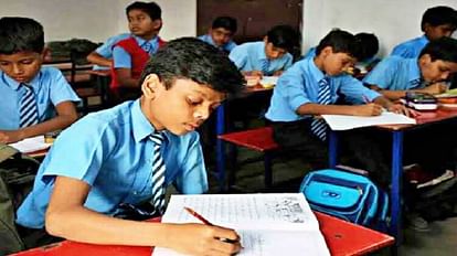 Private schools have increased fees by up to fifteen percent when new education session starts in Kasganj