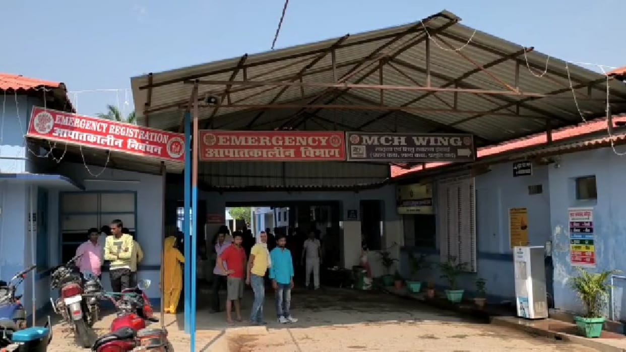 Arrows fired fiercely over land dispute in Madhepura, mother and son injured