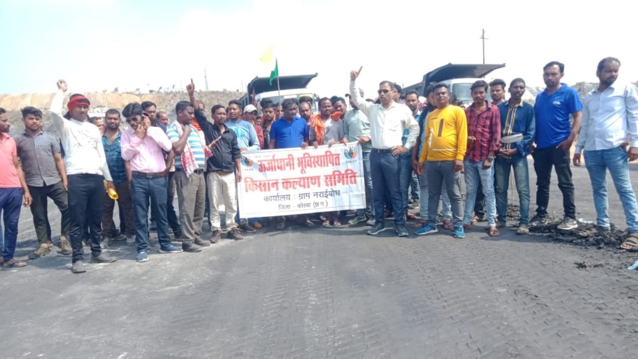land displaced farrmers obstructed coal transport due to demands in korba
