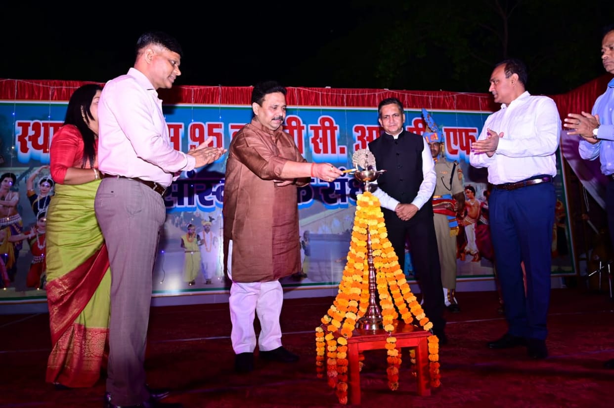 CRPF celebrated 35th Foundation Day, Minister of State Ravindra Jaiswal and these veterans were present
