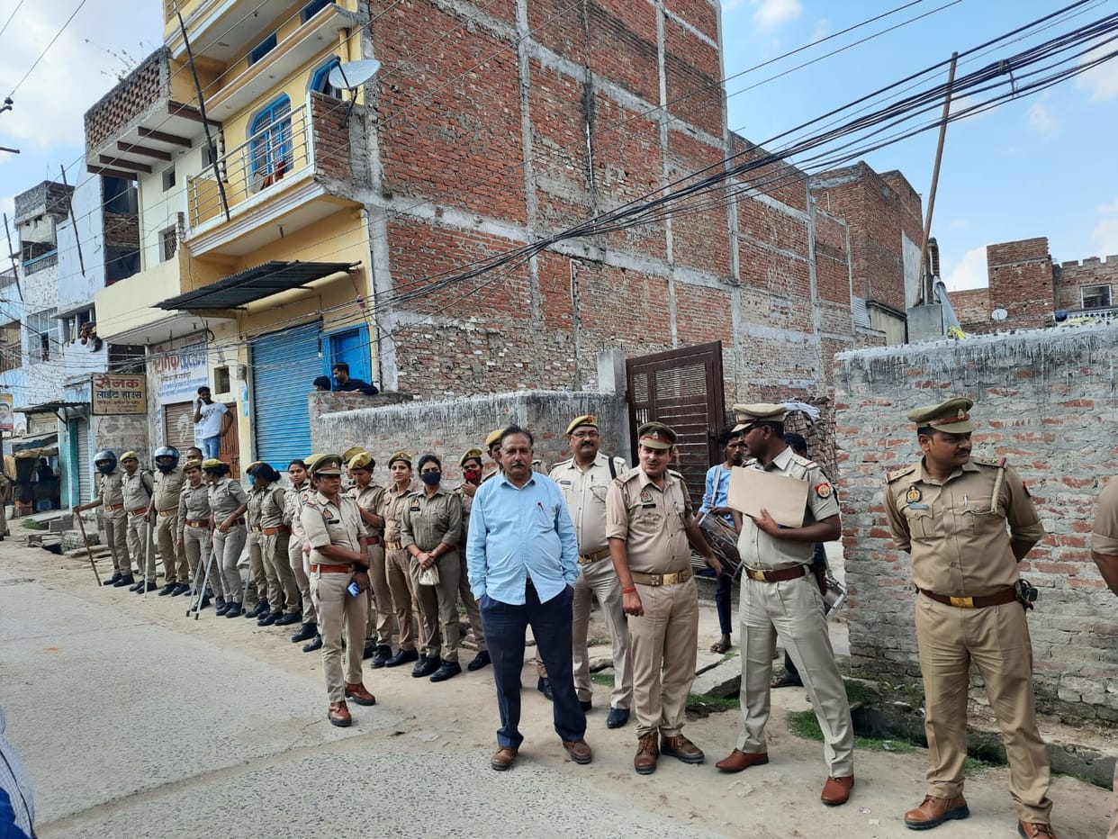 Heroin smuggler Sarfaraz Ansari house worth Rs 2 crore attached by ghazipur police