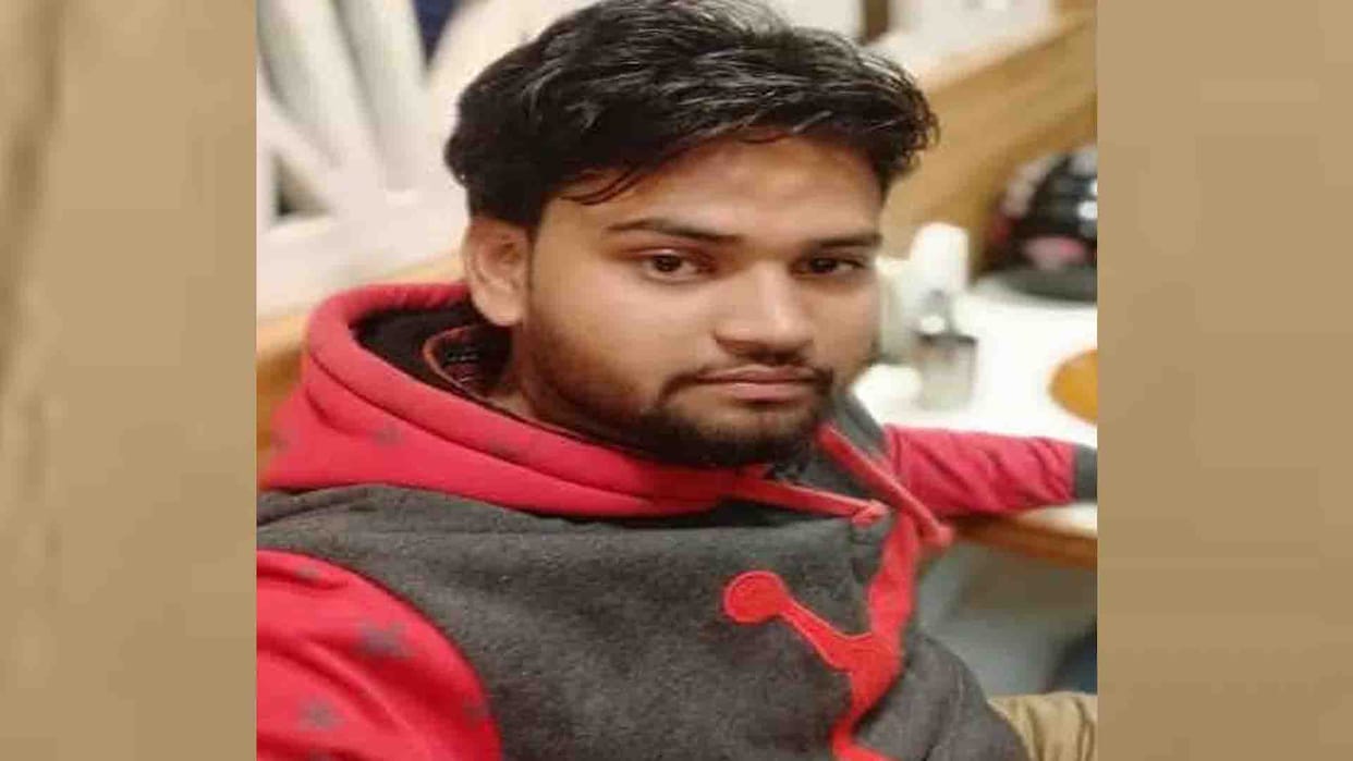 Chitrakoot Accident: truck hit a bike rider, youth died
